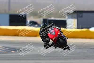 media/Mar-28-2022-Superbike Trackdays (Mon) [[b8603d0f67]]/Novice Group (1130am-12pm)/Turn 2/